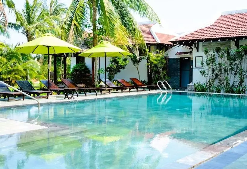 Fotos del hotel Riverside Bamboo Resort:  2