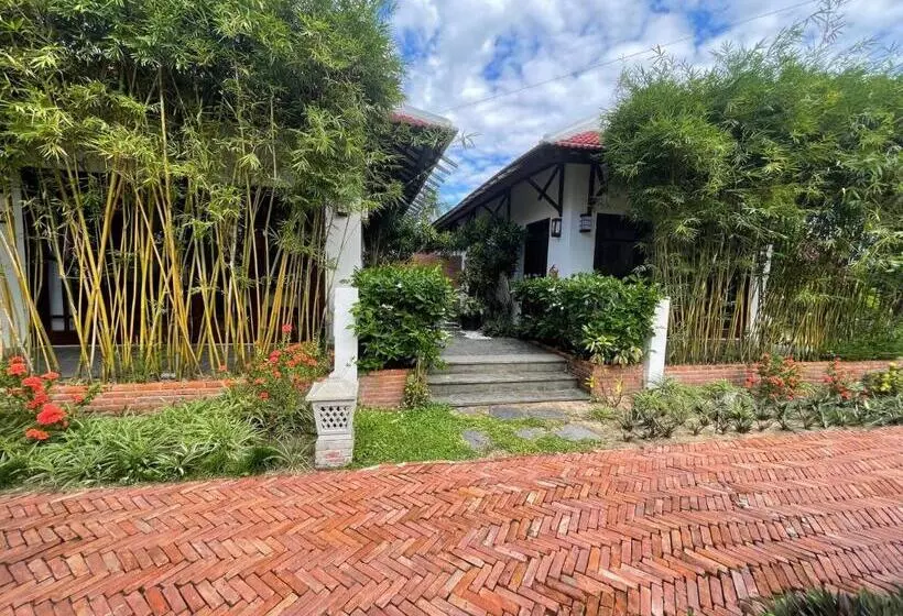 Fotos del hotel Riverside Bamboo Resort:  19