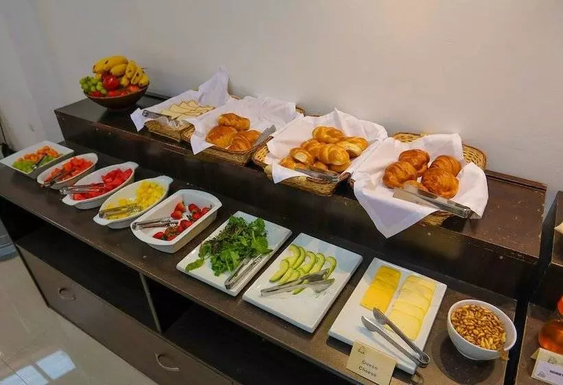 Fotos del hotel Koyllur:  13