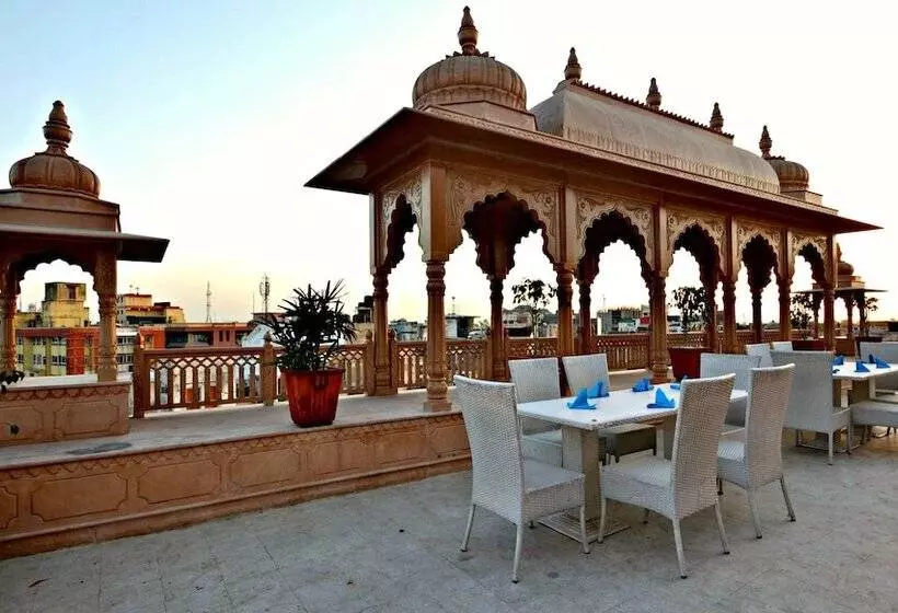 Fotos del hotel Ramsingh Palace:  13