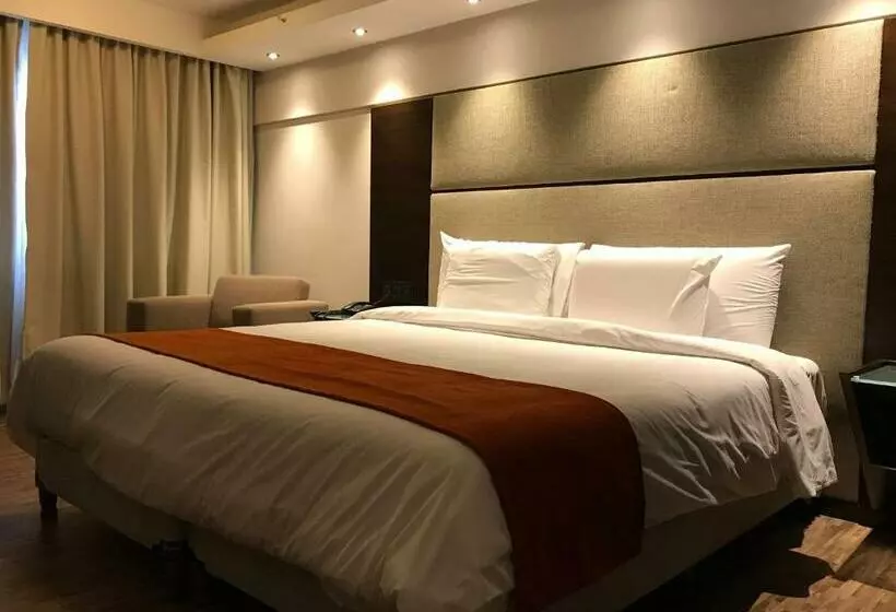 Fotos del hotel Crystal Tower:  20