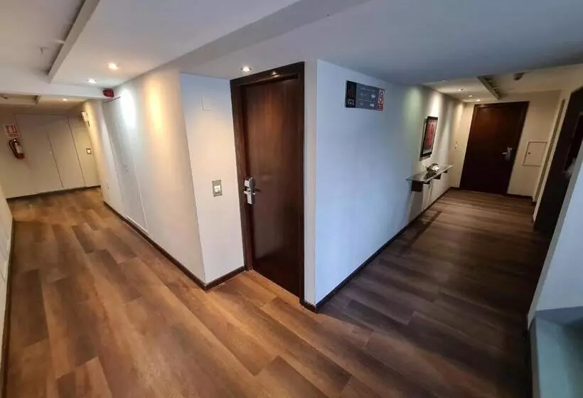 Fotos del hotel Crystal Tower:  4