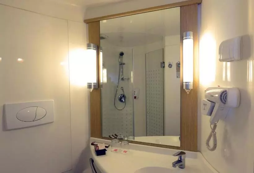 Fotos del hotel Ibis Gading Serpong:  7