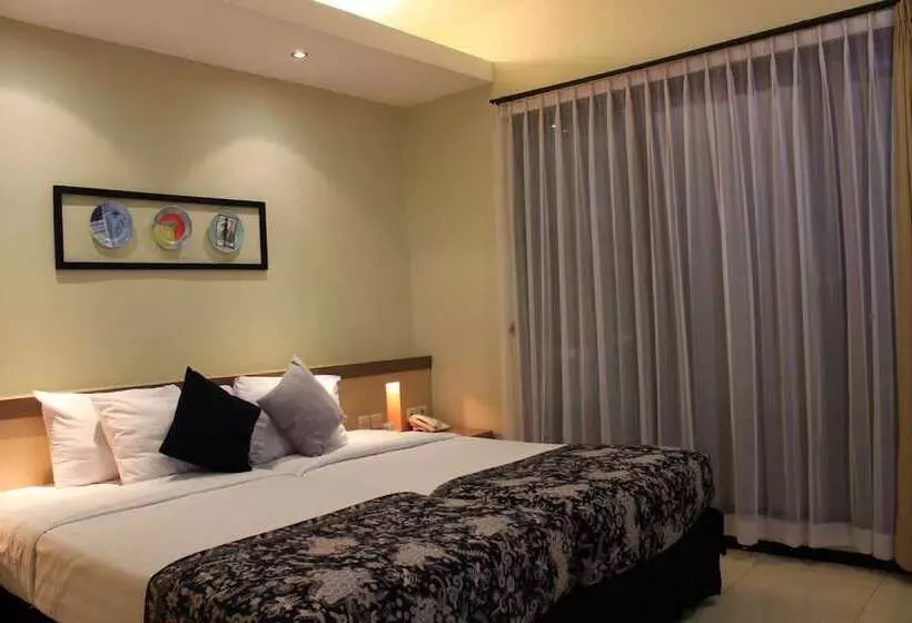 Fotos del hotel Sriti:  10