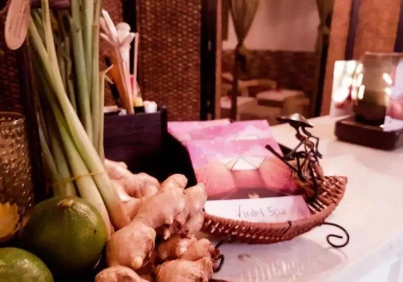 Fotos del hotel A&em 280 Le Thanh Ton  & Spa:  3