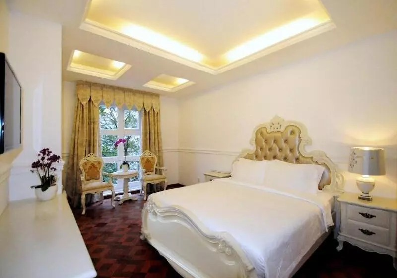 Fotos del hotel A&em 280 Le Thanh Ton  & Spa:  10