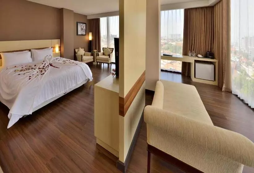 Fotos del hotel California Bandung:  17