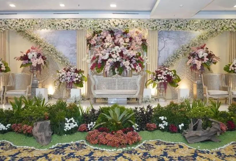 Fotos del hotel Cavinton Hotel Yogyakarta By Tritama Hospitality:  2