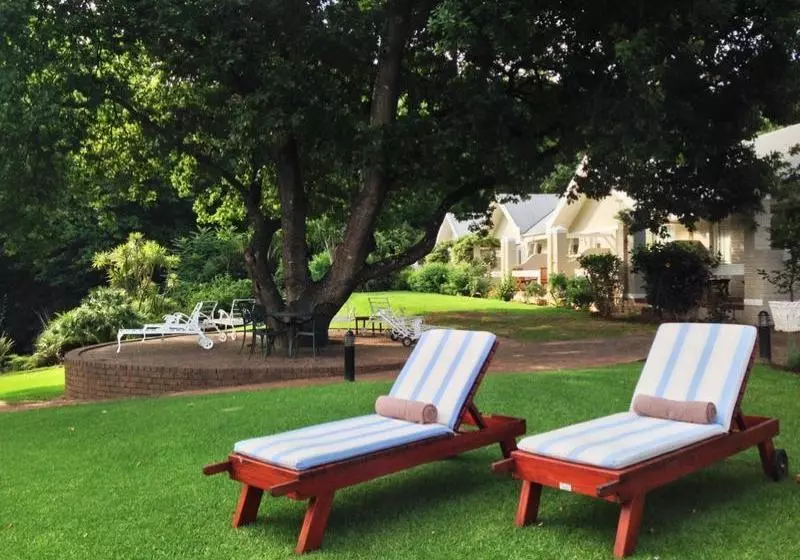 Fotos del hotel Helderberg Forest Lodge:  11