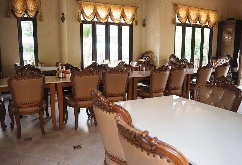 Fotos del hotel Villa Thongbura:  5