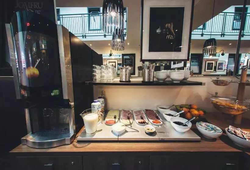 Fotos del hotel Jomfru Ane:  3