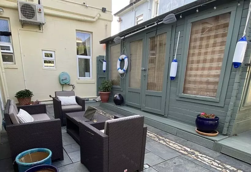 Fotos del hotel Kingston House:  4