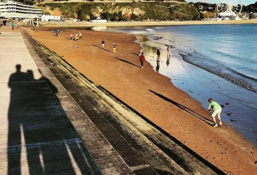 Fotos del hotel Riviera Lodge:  7