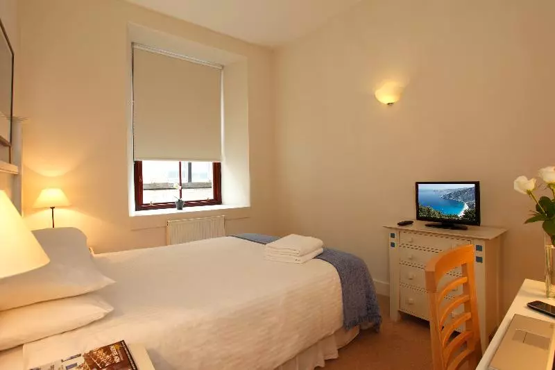 Saco Glasgow – Cochrane Street