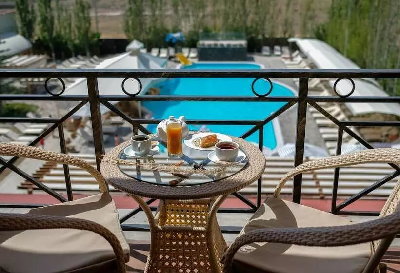 Fotos del hotel Caucasus:  18