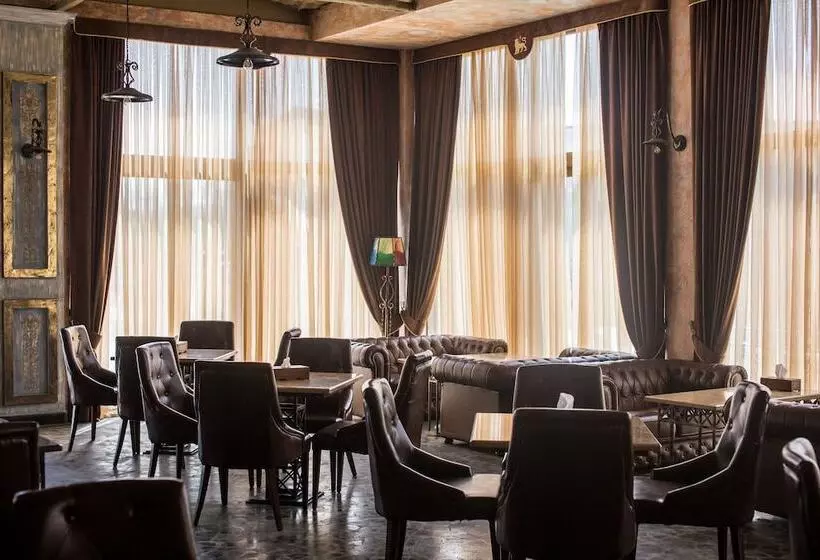 Fotos del hotel Caucasus:  6