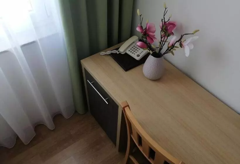 Fotos del hotel Dina:  20