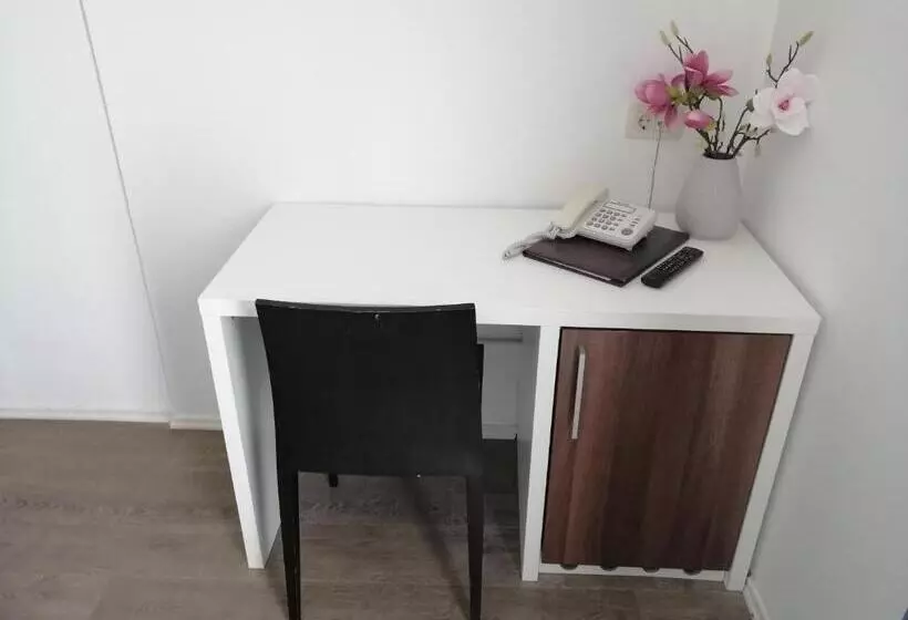 Fotos del hotel Dina:  22