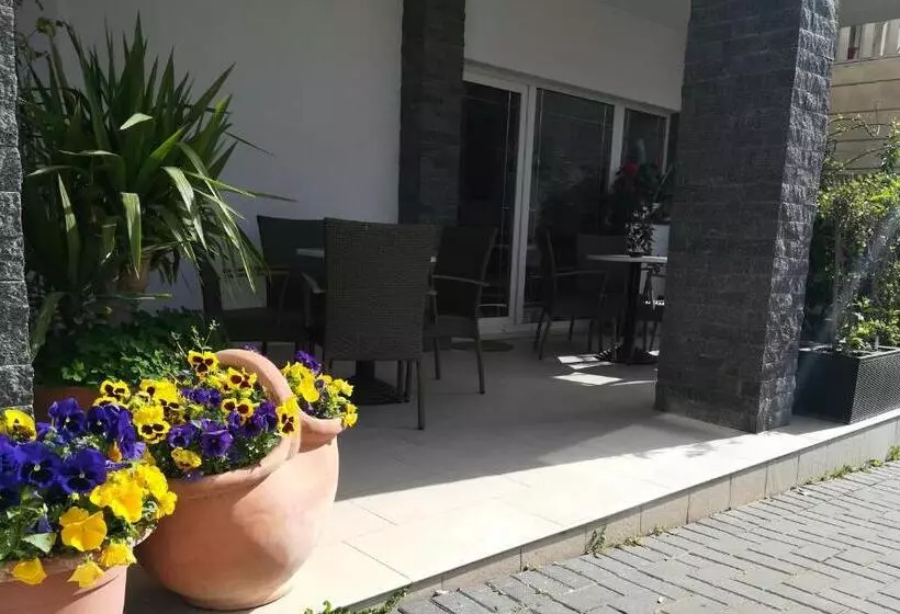 Fotos del hotel Dina:  5