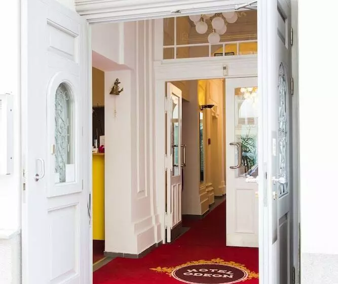 Fotos del hotel Odeon:  2