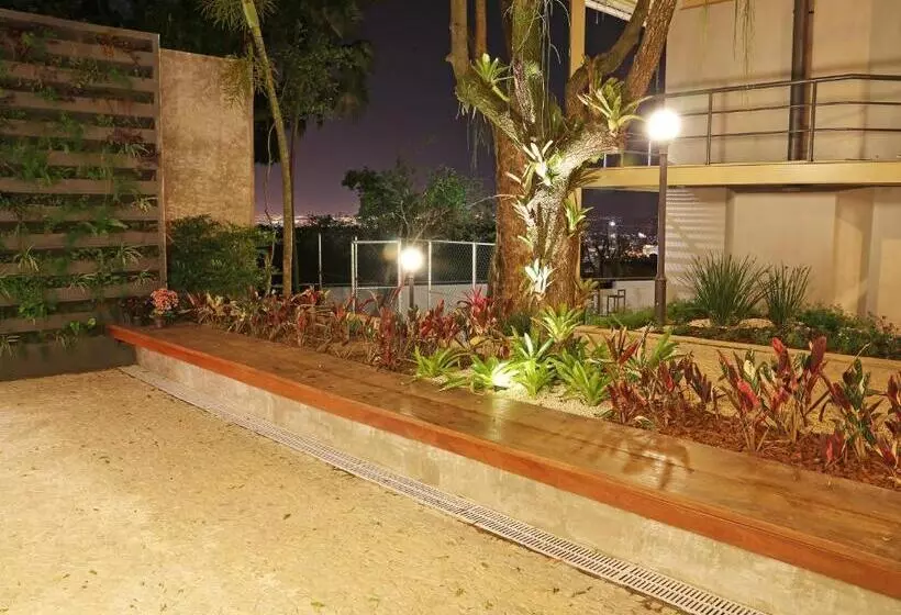 Fotos del hotel Sant  Martre:  2