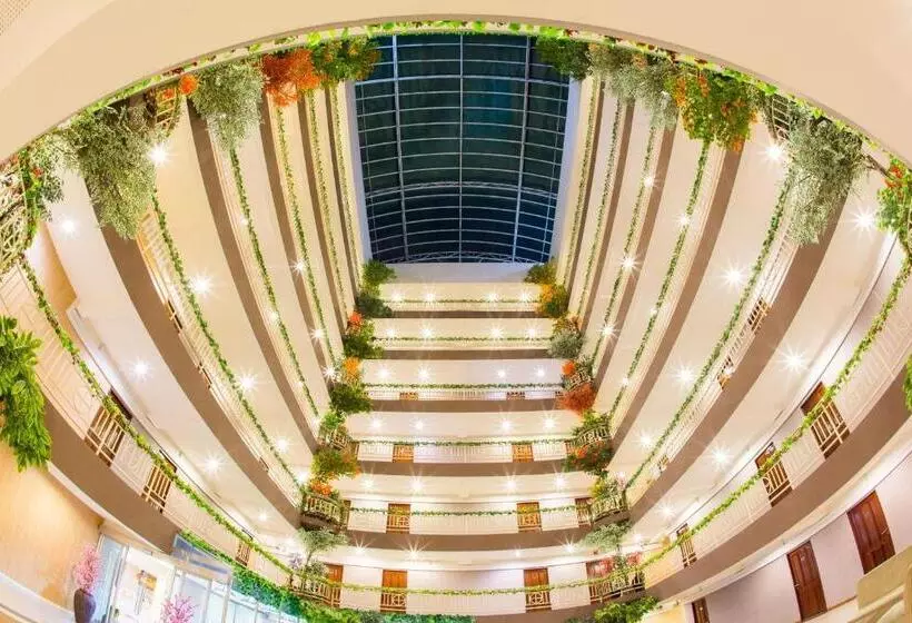 Fotos del hotel Three Seasons Place:  14