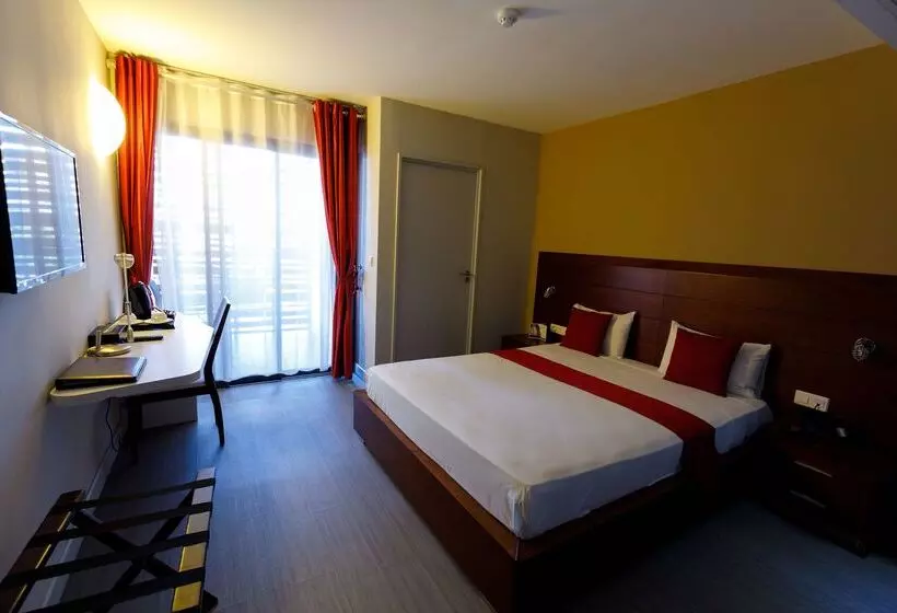 Tulip Inn Sainte Clotilde