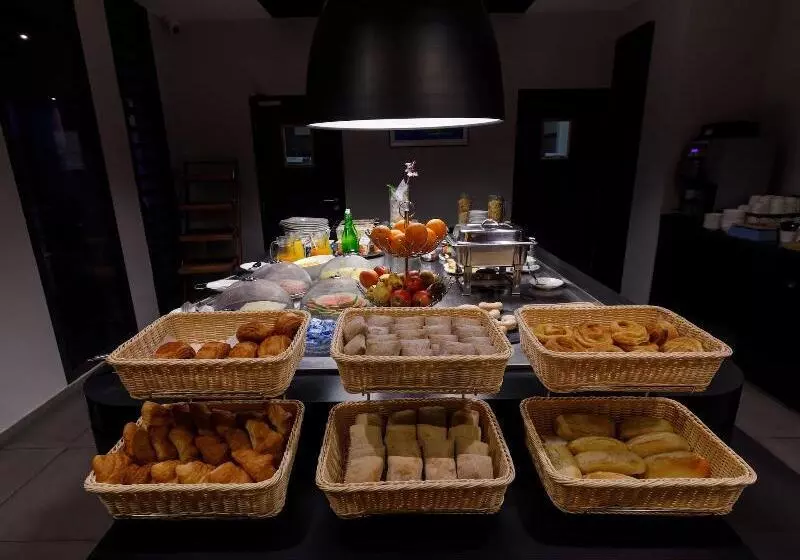 Fotos del hotel Tulip Inn Sainte Clotilde:  18