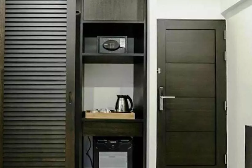 Fotos del hotel Uma Residence:  18