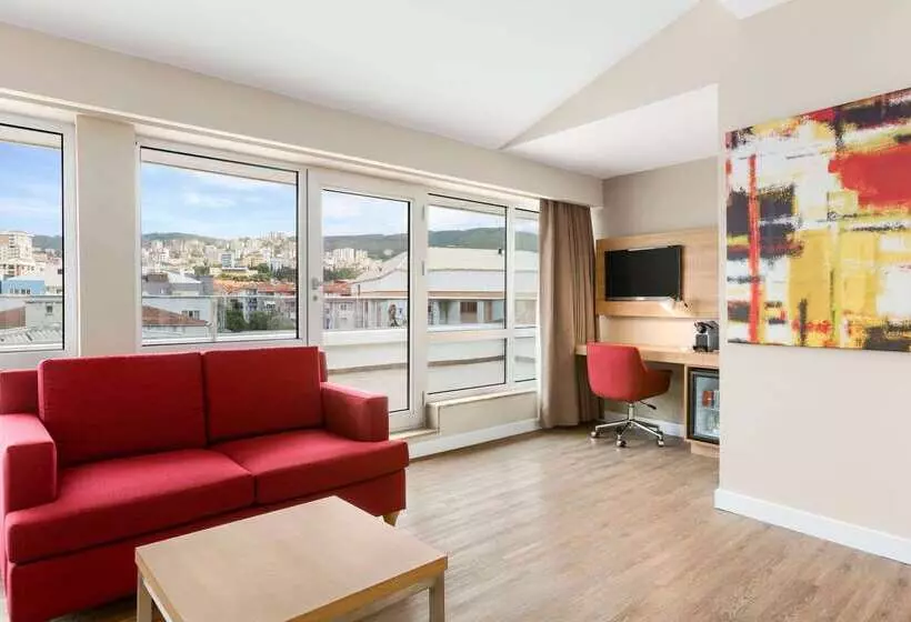 Fotos del hotel Ramada Encore Istanbul Kartal:  9