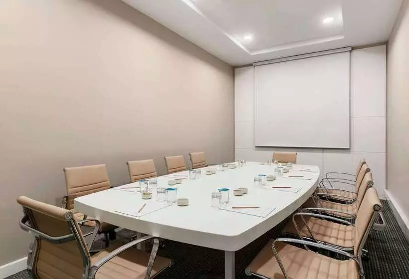 Fotos del hotel Ramada Encore Istanbul Kartal:  6