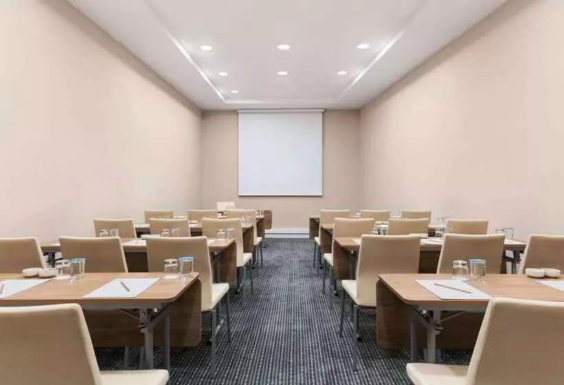 Fotos del hotel Ramada Encore Istanbul Kartal:  13