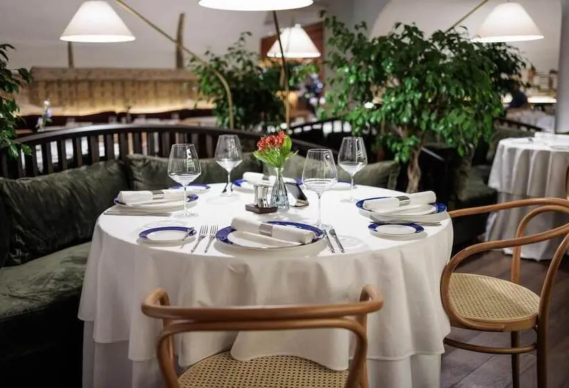 Radisson Collection Hotel, Old Mill Belgrade