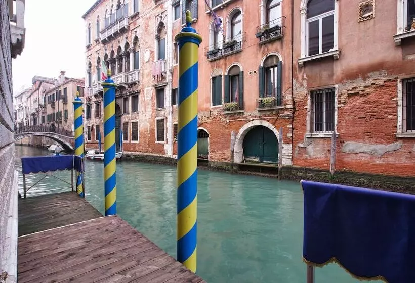 Fotos del hotel Ai Cavalieri Di Venezia:  11