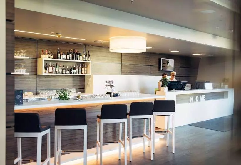 Fotos del hotel Harry S Home  & Apartments:  12