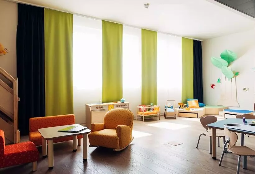 Fotos del hotel Harry S Home  & Apartments:  25