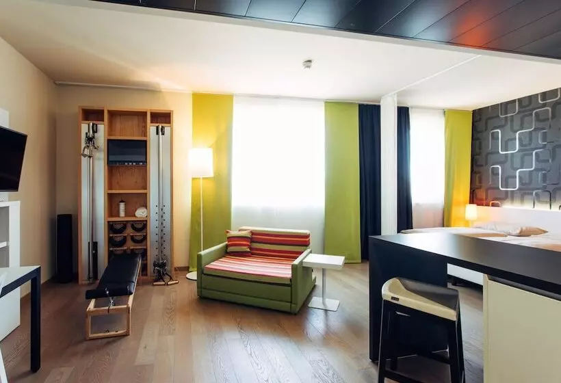 Fotos del hotel Harry S Home  & Apartments:  10