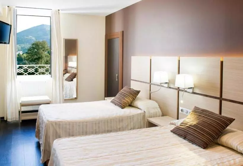 Fotos del hotel Hôtel La Source:  2