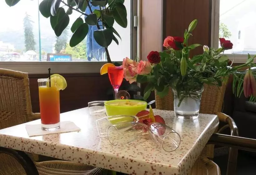 Fotos del hotel Hôtel La Source:  19