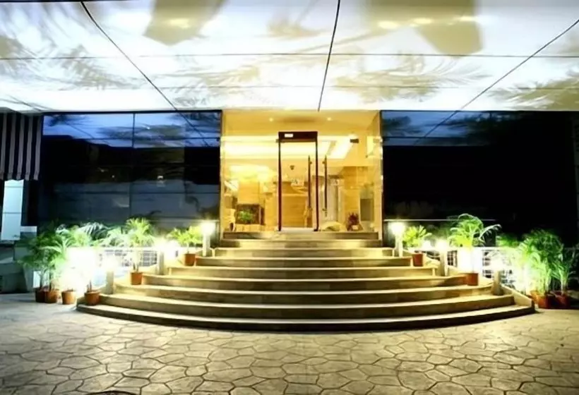 Fotos del hotel Treebo Tryst Metropolis Hyderabad:  7