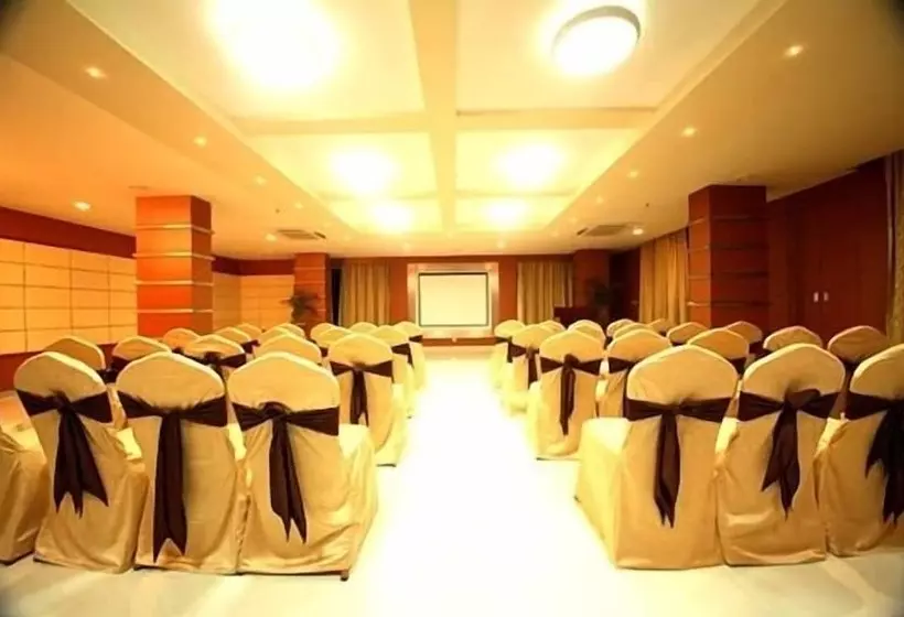 Fotos del hotel Treebo Tryst Metropolis Hyderabad:  13