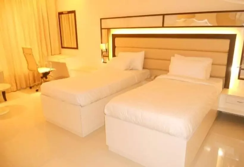 Fotos del hotel Treebo Tryst Metropolis Hyderabad:  12