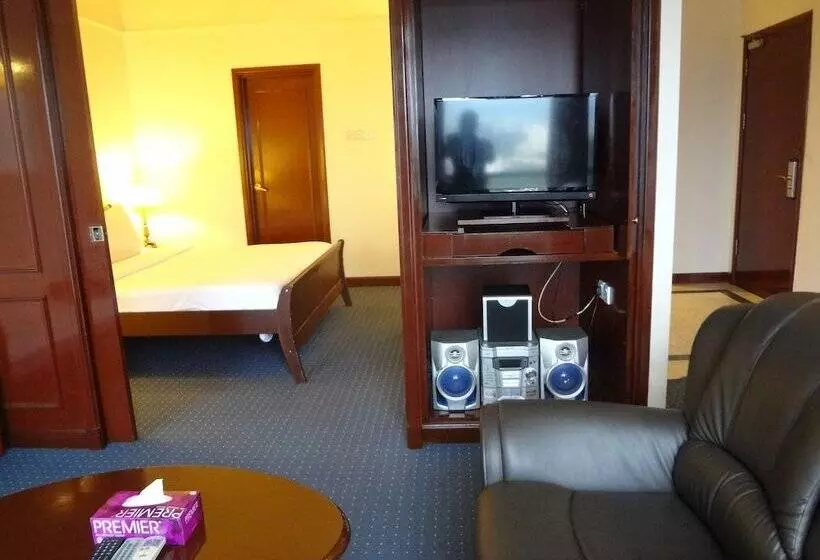 Empire Suites @ Times Square