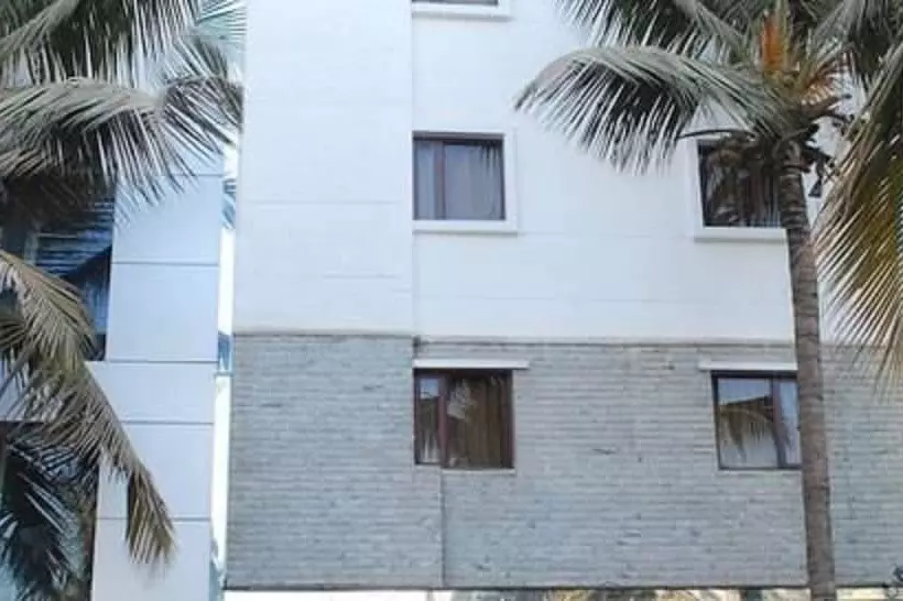 Fotos del hotel Capital O75673 Sri Krishna S Suites:  13