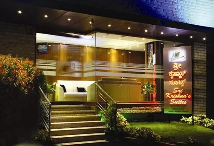 Fotos del hotel Capital O75673 Sri Krishna S Suites:  8