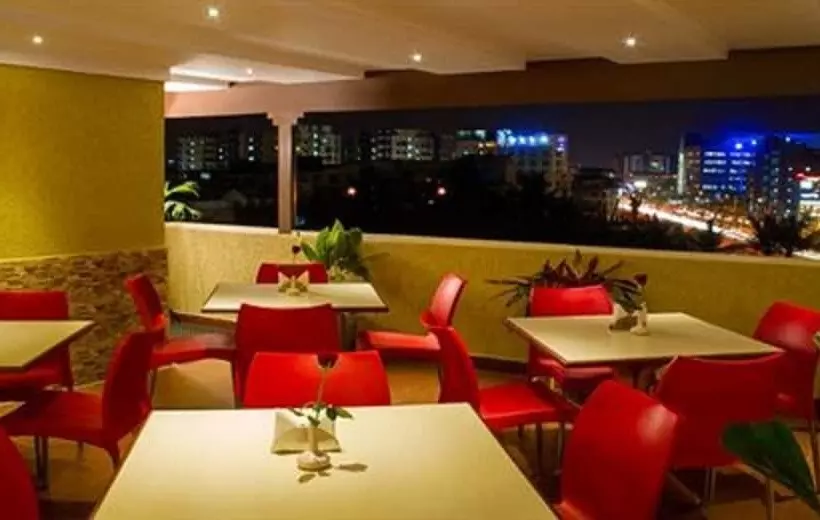 Fotos del hotel Capital O75673 Sri Krishna S Suites:  15