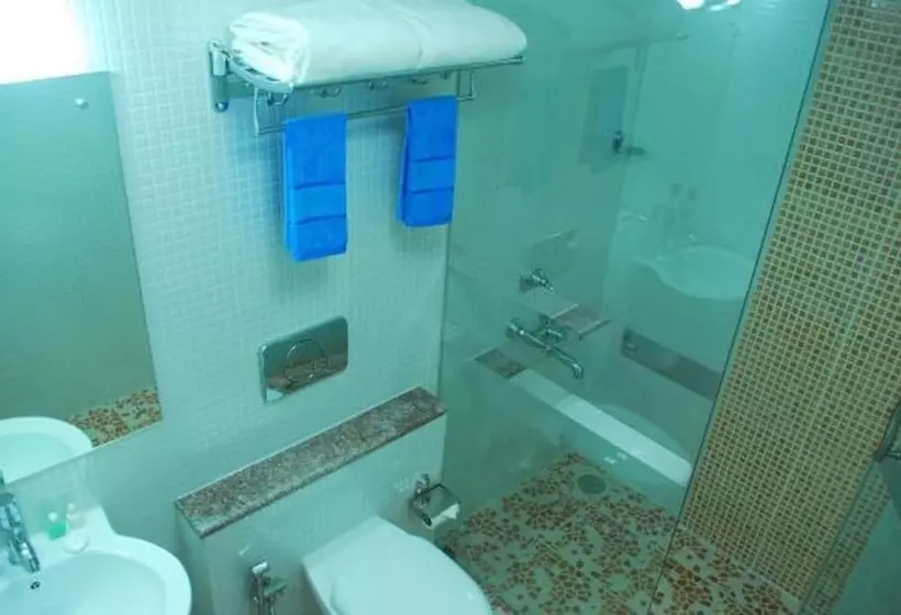 Fotos del hotel Capital O75673 Sri Krishna S Suites:  12