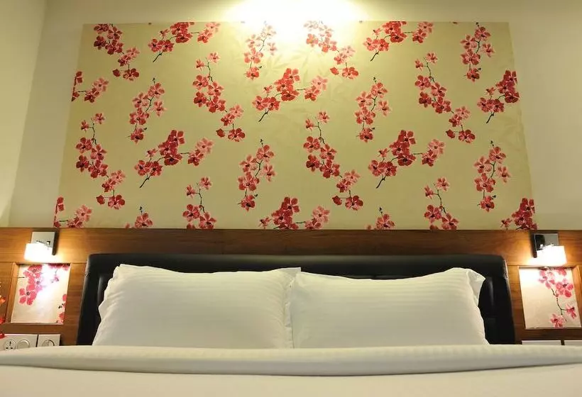 Fotos del hotel Niharika:  8