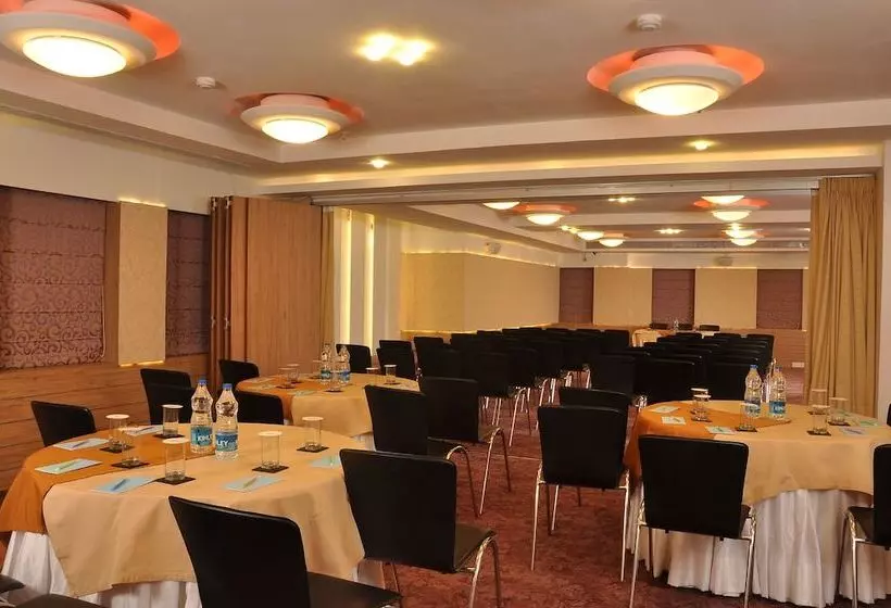 Fotos del hotel Niharika:  10