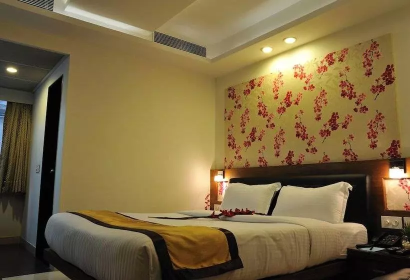 Fotos del hotel Niharika:  11